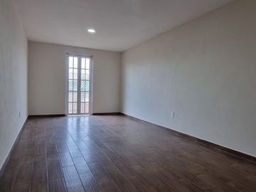 CASA EN VENTA PROTOTIPO MILAN CON AMPLIACION FRACC. BOSQUE DE LAS FUENTES A 13 MINUTOS DE GALERIAS METEPEC