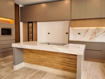 CASA EN VENTA EN PROVINCIA, CLUB DE GOLF, MÉRIDA, YUCATÁN.