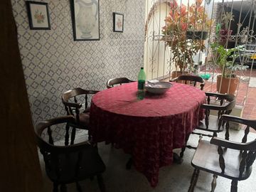 SE VENDEN 2 CASAS EN BARRIO SANTA PAULA