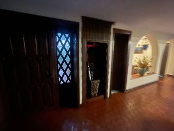SE VENDEN 2 CASAS EN BARRIO SANTA PAULA