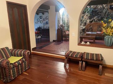 SE VENDEN 2 CASAS EN BARRIO SANTA PAULA