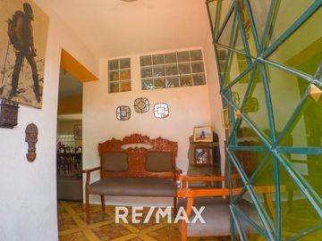 Se Vende Casa Primer Piso De 181M2 Incluido Triplex En Patio Interno - Sjl