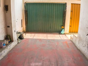 Se Vende Casa Primer Piso De 181M2 Incluido Triplex En Patio Interno - Sjl