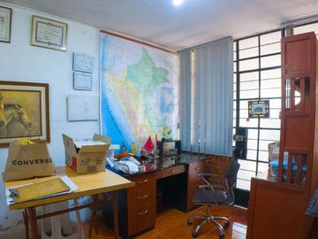 Se Vende Casa Primer Piso De 181M2 Incluido Triplex En Patio Interno - Sjl