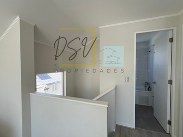SE VENDE CASA SECTOR AV. LA MONTAÑA NORTE VALLE GRANDE LAMPA