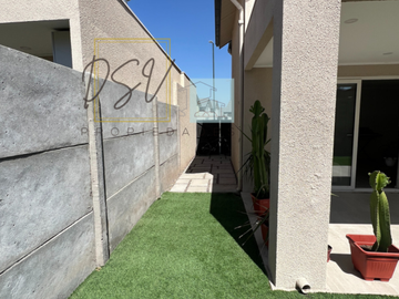 SE VENDE CASA SECTOR AV. LA MONTAÑA NORTE VALLE GRANDE LAMPA