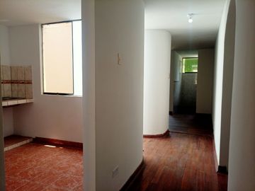 VENTA DE CASA FRENTE A PARQUE EN LAS VIÑAS DE LA MOLINA