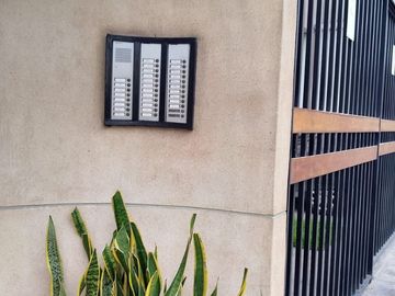 AMPLIO DEPARTAMENTO DUPLEX EN URB. VILLASOL ZONA CENTRICA EN LOS OLIVOS