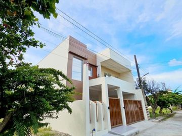 RUSH SALE 2-STOREY BRAND-NEW HOUSE &  LOT FOR SALE IN SAN FERNANDO PAMPANGA