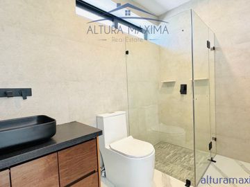 Casa Nueva en Venta Puerta del Bosque Andares Zapopan
