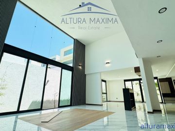 Casa Nueva en Venta Puerta del Bosque Andares Zapopan