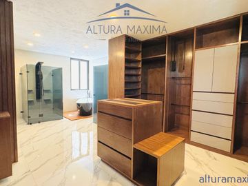 Casa Nueva en Venta Puerta del Bosque Andares Zapopan