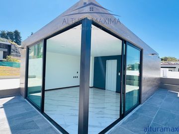 Casa Nueva en Venta Puerta del Bosque Andares Zapopan
