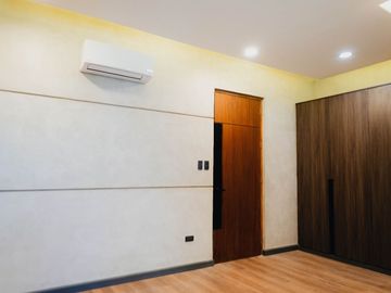 Modern Industrial style Brandnew 2-Storey House and Lot for SALE in Telabastagan San Fernando Pampanga near SM