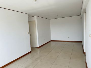 VENDO DEPARTAMENTO DE 83m² 03 DORM. 6° piso + 01 COCHERA - LINCE