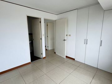 VENDO DEPARTAMENTO DE 83m² 03 DORM. 6° piso + 01 COCHERA - LINCE