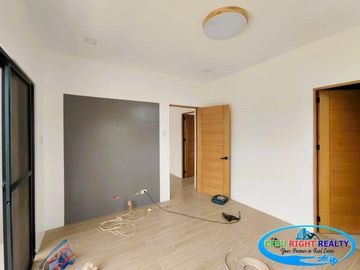 4 Bedroom House For Sale in Corona Del Mar Talisay City Cebu