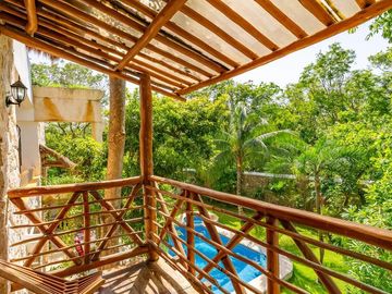 Espectacular casa en venta en Parque Xcaret – 4 recámaras con alberca y jardín privado
