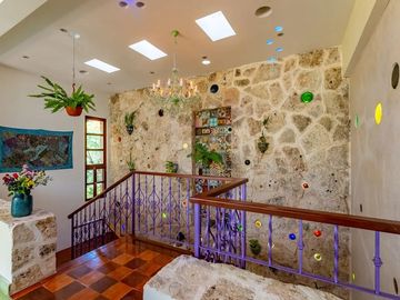 Espectacular casa en venta en Parque Xcaret – 4 recámaras con alberca y jardín privado
