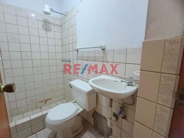 Vendo Linda Casa En Los Olivos Urb. Mariscal Gamarra