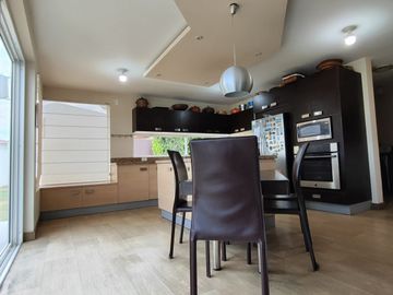 VENDO O RENTA CASA TANDA NAYON CUMBAYA QUITO