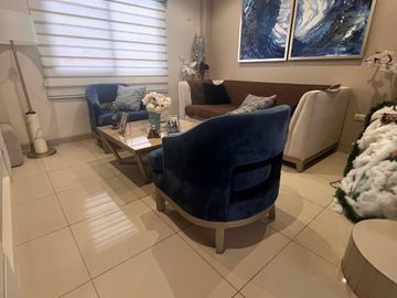 hermosa casa Urb, Romareda
