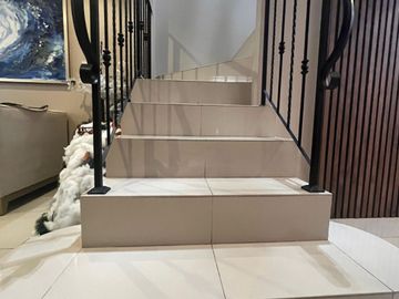 hermosa casa Urb, Romareda