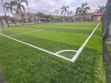 hermosa casa Urb, Romareda