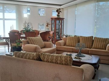 VENDO CASA TANDA NAYON CUMBAYA QUITO CONJUNTO