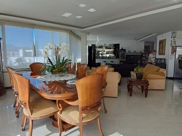 VENDO CASA TANDA NAYON CUMBAYA QUITO CONJUNTO