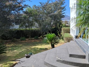 VENDO CASA TANDA NAYON CUMBAYA QUITO CONJUNTO