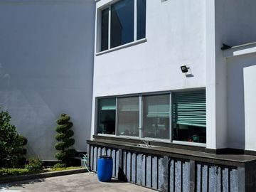 VENDO CASA TANDA NAYON CUMBAYA QUITO CONJUNTO