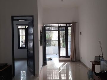 Rumah Bagus 1,5 Lantai Siap Huni Di Cluster Batununggal Bandung [PK046]