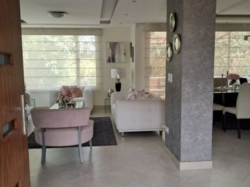 VENDO CASA TACURI NAYON CUMBAYÁ QUITO URBANIZACIÓN