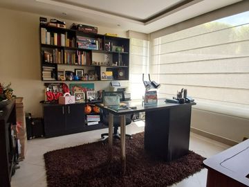 VENDO CASA TACURI NAYON CUMBAYÁ QUITO URBANIZACIÓN