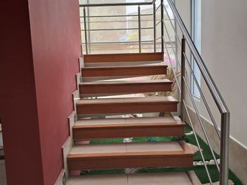 VENDO CASA TACURI NAYON CUMBAYÁ QUITO URBANIZACIÓN