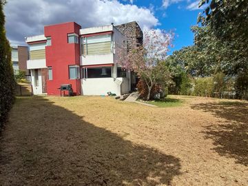 VENDO CASA TACURI NAYON CUMBAYÁ QUITO URBANIZACIÓN