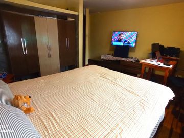 VENTA DE CASA DE TRES PISOS EN EL DISTRITO DE LA PERLA   CALLAO
