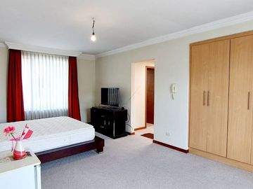 Vendo casa 4 dormitorios, dentro de conjunto, sector Norte, Santa Lucía Alta