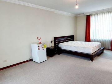 Vendo casa 4 dormitorios, dentro de conjunto, sector Norte, Santa Lucía Alta