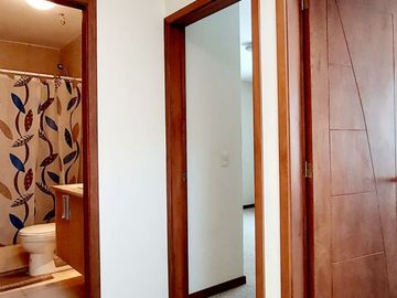 Vendo casa 4 dormitorios, dentro de conjunto, sector Norte, Santa Lucía Alta