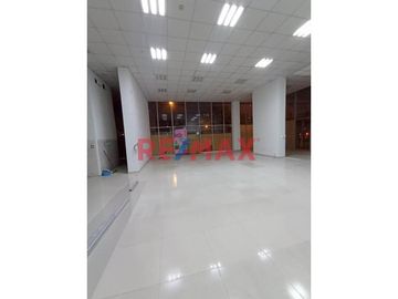 EDIFICIO CORPORATIVO EN ALQUILER EN IMPORTANTE VIA DE SALAMANCA, 2,450 M²