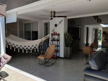 SE VENDE ACOGEDORA CASA EN EL CASTILLO / JAMUNDI VALLE DEL CAUCA.
