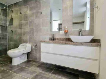 Casa en venta de lujo-Sector la Maria