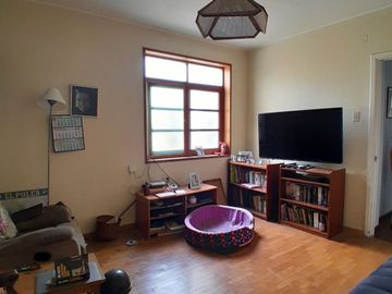 VENDO CASA DE DOS NIVELES CON AZOTEA EN MIRAFLORES
