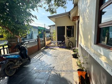 Bunga Raya Corner House Next to Botania 1 Batam Center For Sale