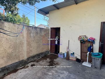Bunga Raya Corner House Next to Botania 1 Batam Center For Sale