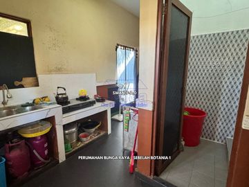 Bunga Raya Corner House Next to Botania 1 Batam Center For Sale
