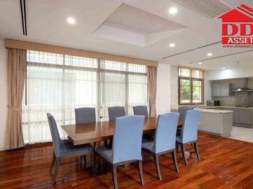 For Sale / Rent Super Luxury house Prime Sukhumvit 67  code : H8172