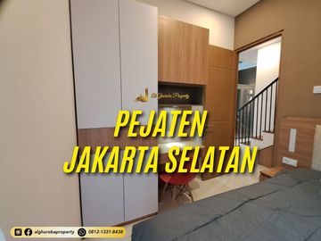 RUMAH TOWNHOUSE SIAP HUNI ADA LIFT DAN ATTIC ROOM PASAR MINGGU PEJATEN DEKAT KEMANG JAKARTA SELATAN